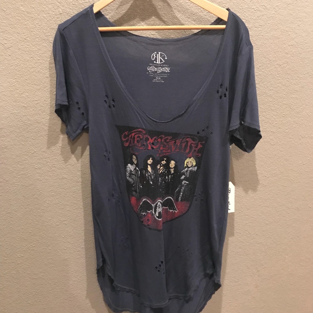 Brand new distressed long length Aerosmith t
